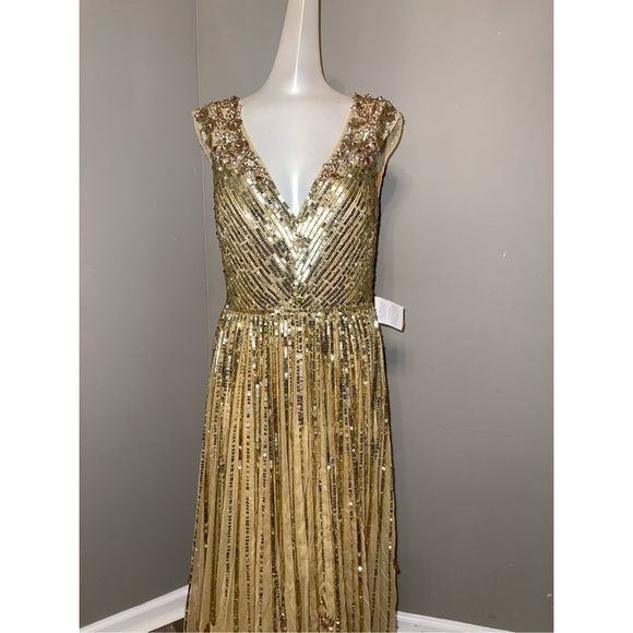 MAC DUGGAL SEQUIN & FLORAL EMBELLISHED EVENING GOWN - Picture 5 of 11